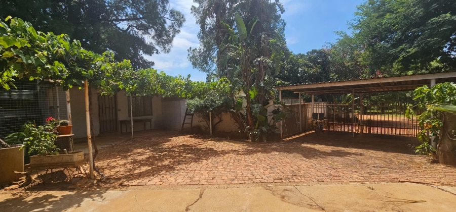 4 Bedroom Property for Sale in Hartbeespoort Rural North West